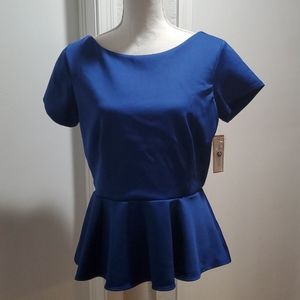 Bisou Bisou gorgeous blouse